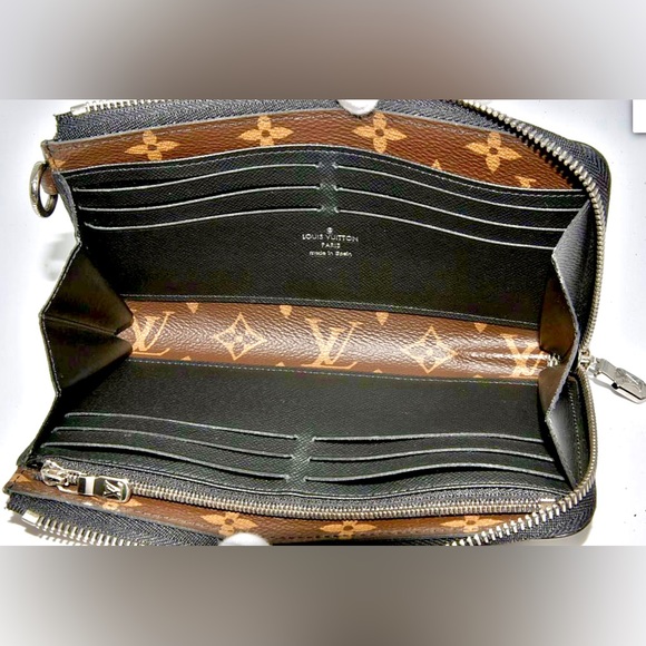 Louis Vuitton Dragonne Macassar Monogram Wallet/Clutch - Picture 7 of 15